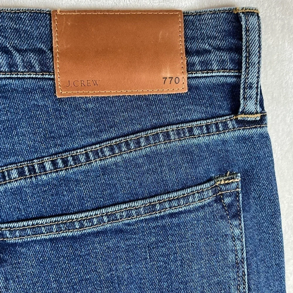 NWT J. Crew 770 32W 34L Dark Wash Classic Indigo Jeans Premium Denim C18